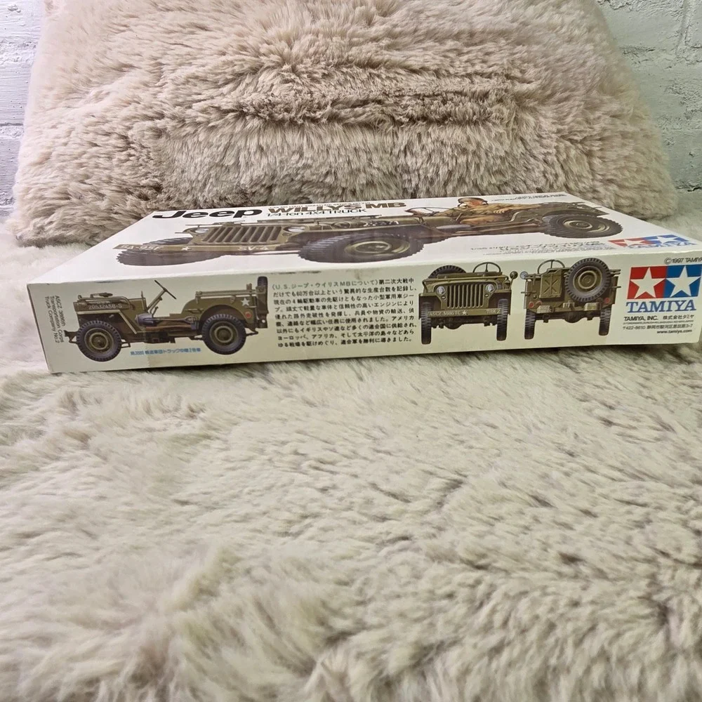 Tamiya 35219 1/35 Jeep Willys MB WWII Military Model Kit